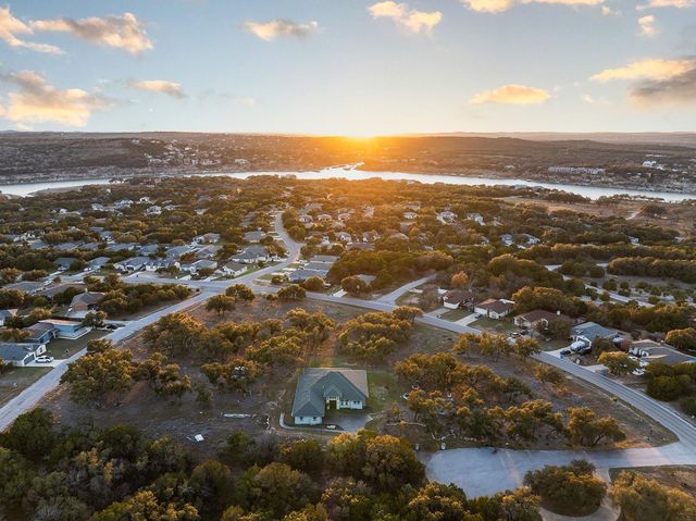 21603 Thomas CV, Lago Vista, TX 78645