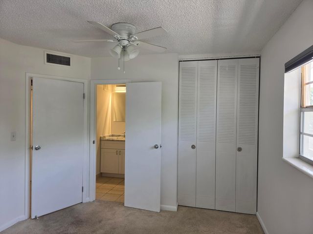 3400 NW 48th Avenue, Lauderdale Lakes, FL 33319