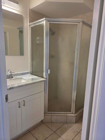 3400 NW 48th Avenue, Lauderdale Lakes, FL 33319