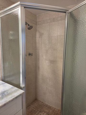 3400 NW 48th Avenue, Lauderdale Lakes, FL 33319