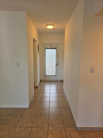 3400 NW 48th Avenue, Lauderdale Lakes, FL 33319