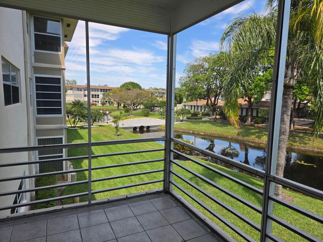 3400 NW 48th Avenue, Lauderdale Lakes, FL 33319