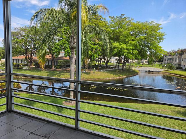 3400 NW 48th Avenue, Lauderdale Lakes, FL 33319