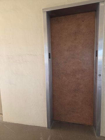 3400 NW 48th Avenue, Lauderdale Lakes, FL 33319