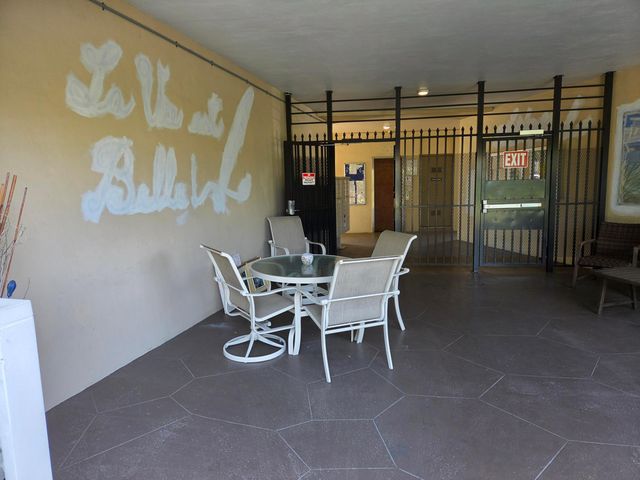 3400 NW 48th Avenue, Lauderdale Lakes, FL 33319