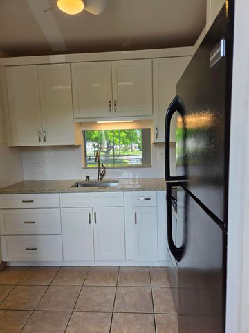 3400 NW 48th Avenue, Lauderdale Lakes, FL 33319