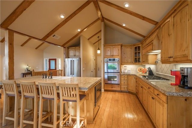 173 Grizzly Road, Lake Arrowhead, CA 92352