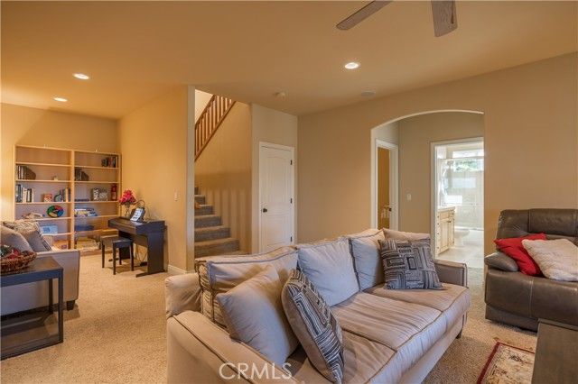 173 Grizzly Road, Lake Arrowhead, CA 92352