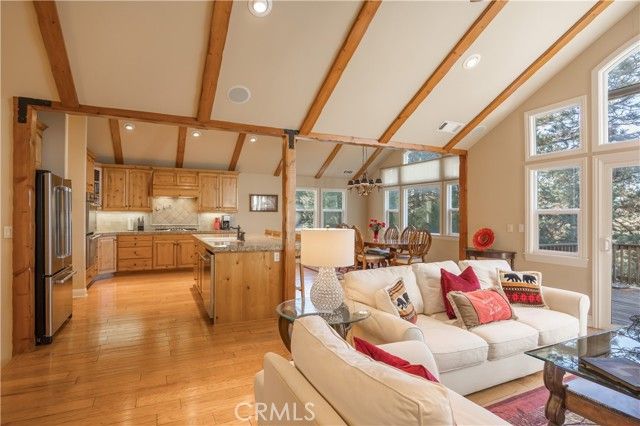 173 Grizzly Road, Lake Arrowhead, CA 92352