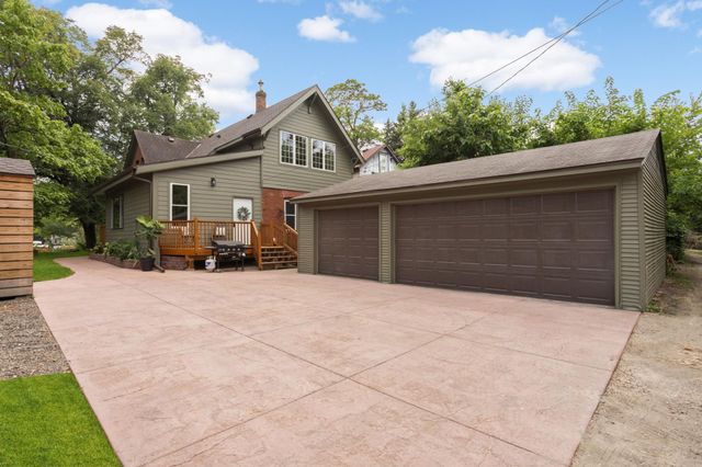 155 Page Street E, Saint Paul, MN 55107
