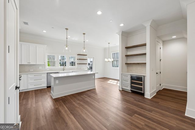 4810 Moonview Lane, Sugar Hill, GA 30518