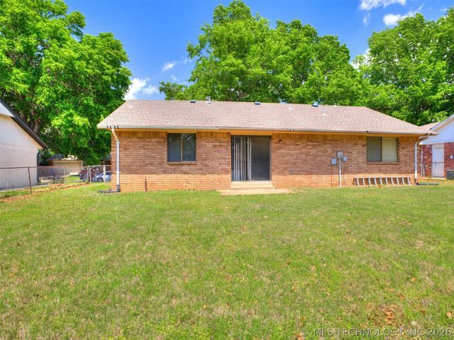 413 W Birmingham Street, Broken Arrow, OK 74011