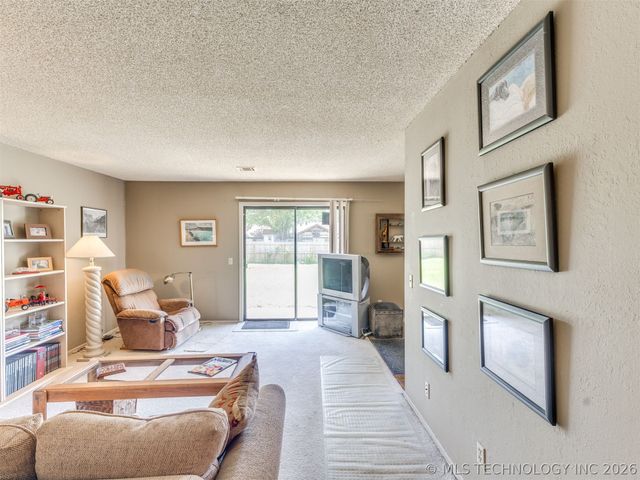 413 W Birmingham Street, Broken Arrow, OK 74011