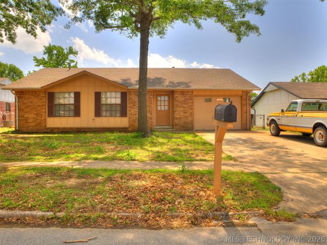 413 W Birmingham Street, Broken Arrow, OK 74011
