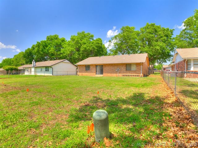 413 W Birmingham Street, Broken Arrow, OK 74011