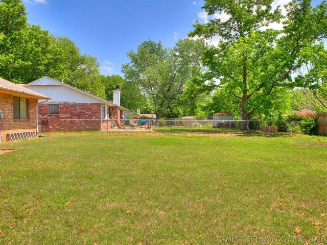 413 W Birmingham Street, Broken Arrow, OK 74011