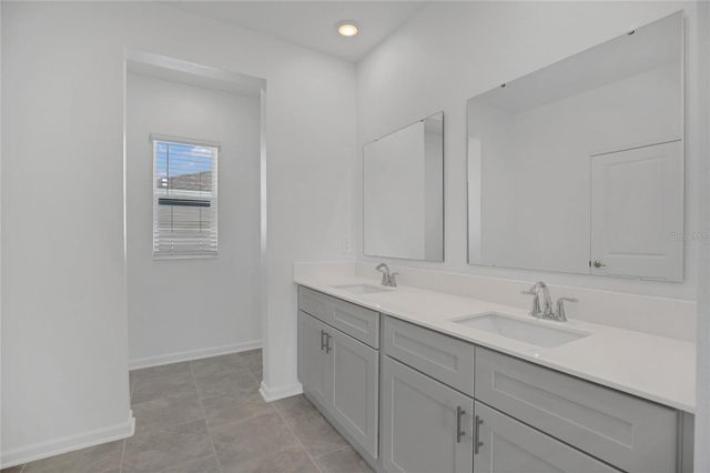 2048 SHAGGY FISHER DRIVE, Apopka, FL 32712