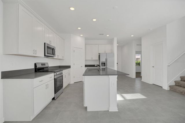 2048 SHAGGY FISHER DRIVE, Apopka, FL 32712