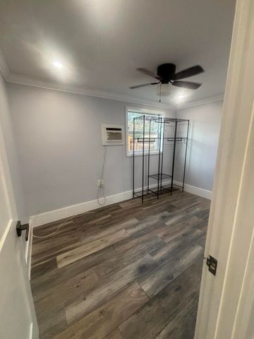 870-G SW 9th Street, Pompano Beach, FL 33060