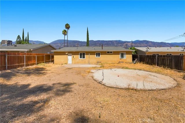 1419 Morgan, San Bernardino, CA 92407