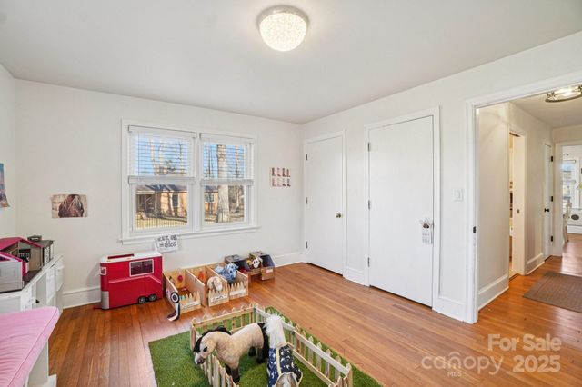 2510 Old Spartanburg Road, East Flat Rock, NC 28726