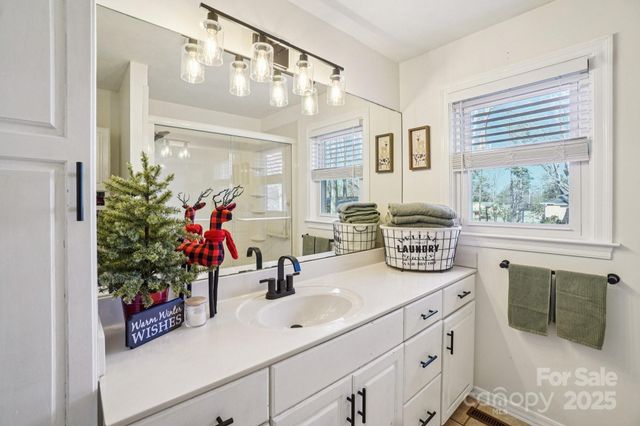 2510 Old Spartanburg Road, East Flat Rock, NC 28726