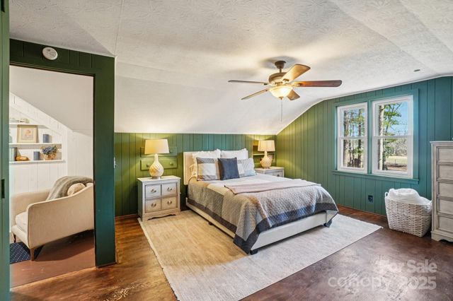 2510 Old Spartanburg Road, East Flat Rock, NC 28726