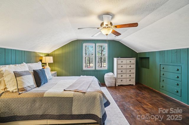 2510 Old Spartanburg Road, East Flat Rock, NC 28726