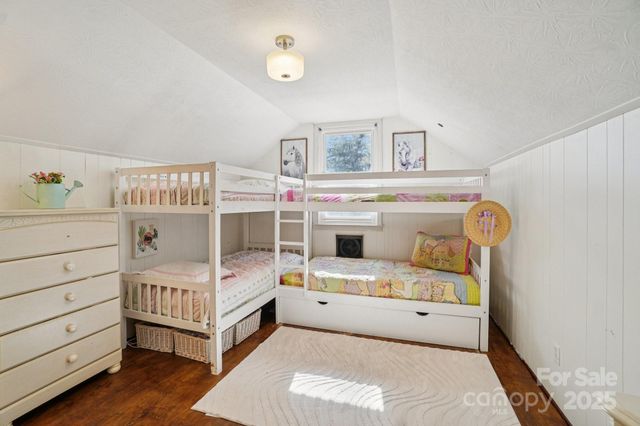 2510 Old Spartanburg Road, East Flat Rock, NC 28726