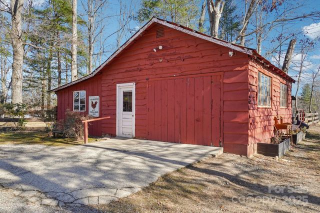 2510 Old Spartanburg Road, East Flat Rock, NC 28726