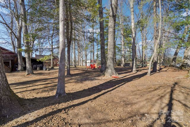 2510 Old Spartanburg Road, East Flat Rock, NC 28726