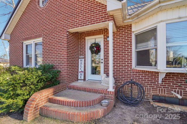 2510 Old Spartanburg Road, East Flat Rock, NC 28726