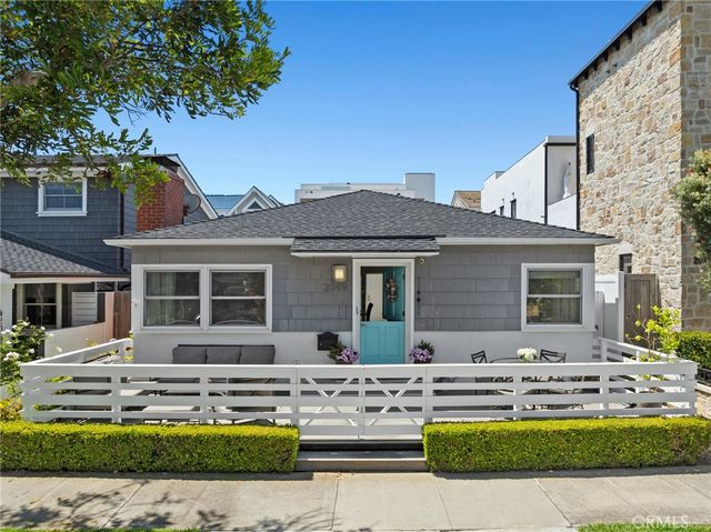 2049 E Ocean Boulevard, Newport Beach, CA 92661