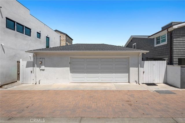 2049 E Ocean Boulevard, Newport Beach, CA 92661