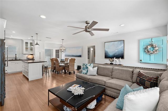 2049 E Ocean Boulevard, Newport Beach, CA 92661