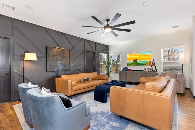 88 Circle Drive, Monkey Island, OK 74331