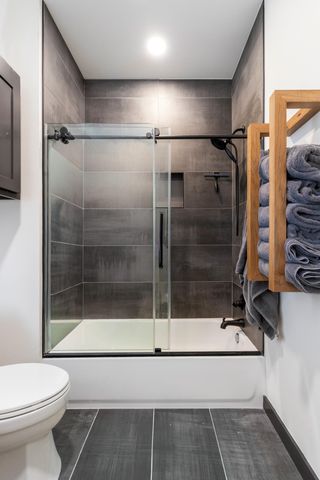 88 Circle Drive, Monkey Island, OK 74331