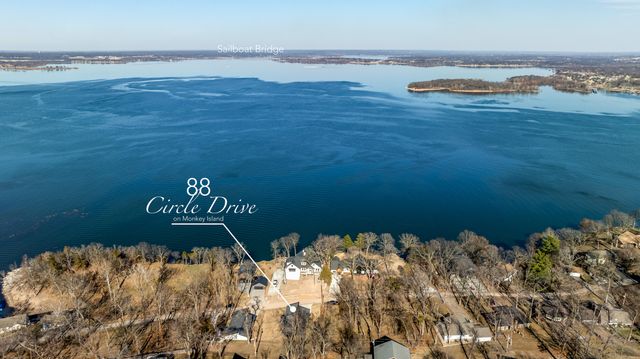 88 Circle Drive, Monkey Island, OK 74331