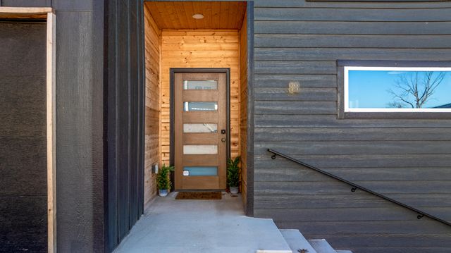 88 Circle Drive, Monkey Island, OK 74331