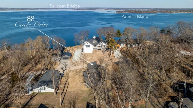 88 Circle Drive, Monkey Island, OK 74331