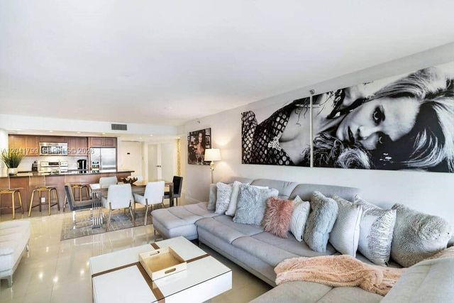 1717 N Bayshore Drive A2056, Miami, FL 33132