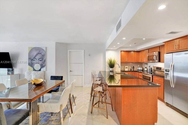 1717 N Bayshore Drive A2056, Miami, FL 33132
