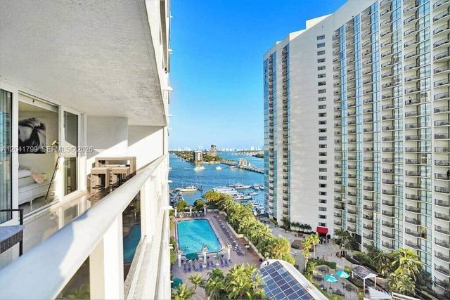 1717 N Bayshore Drive A2056, Miami, FL 33132