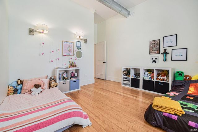 100 W Market St Ste 2C, Warsaw, IN 46580