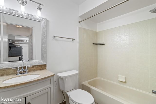 43244 Mound Road, Sterling Heights, MI 48314