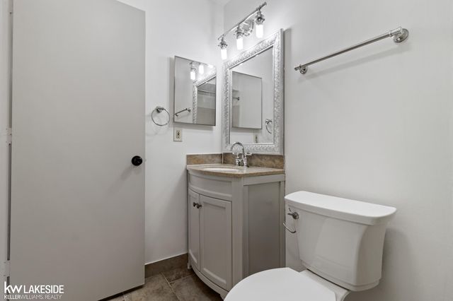 43244 Mound Road, Sterling Heights, MI 48314