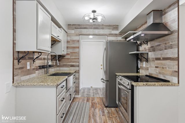 43244 Mound Road, Sterling Heights, MI 48314