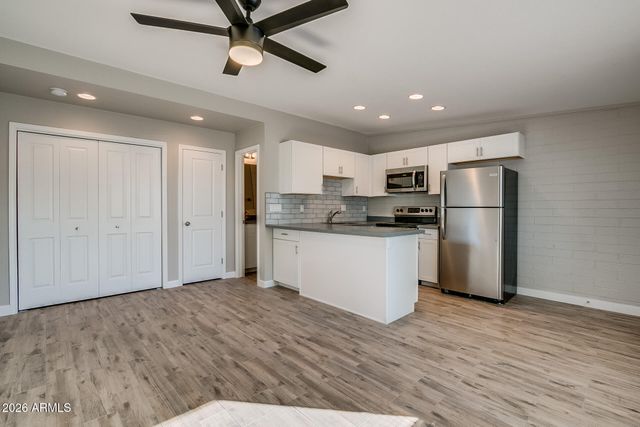 1008 S MARIANA Street Apt 3, Tempe, AZ 85281