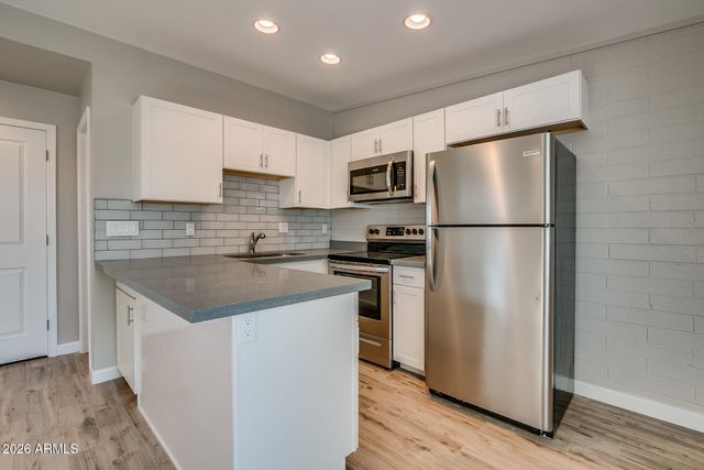1008 S MARIANA Street Apt 3, Tempe, AZ 85281