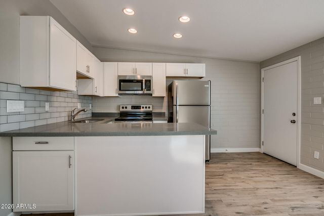 1008 S MARIANA Street Apt 3, Tempe, AZ 85281